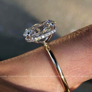 4 CT klassieke ovaal geslepen Solitaire diamanten ring, prachtige verborgen Halo jubileumring, 925 sterling zilveren ring, Moissanite ovale belofte ring afbeelding 1