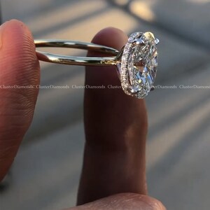 4 CT klassieke ovaal geslepen Solitaire diamanten ring, prachtige verborgen Halo jubileumring, 925 sterling zilveren ring, Moissanite ovale belofte ring afbeelding 6