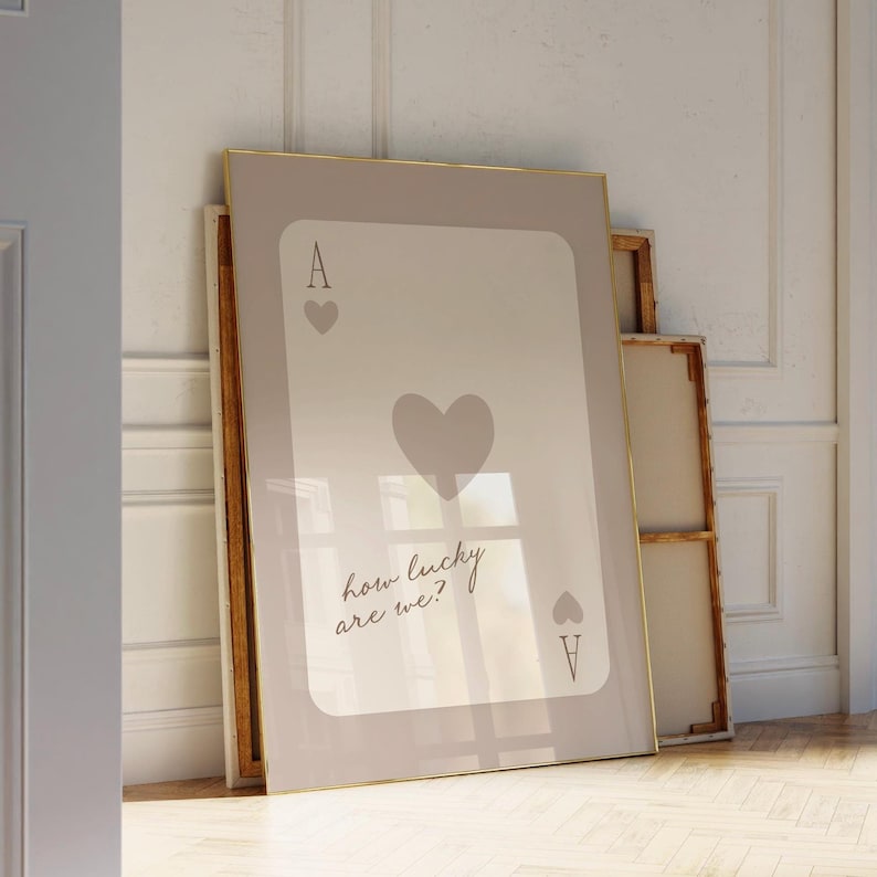 How Lucky Are We Playing Card Beige Heart Print, Trendy Beige Aesthetic Wall Art Decor, Retro Minimalist Print, Lucky Heart Poster bild 8