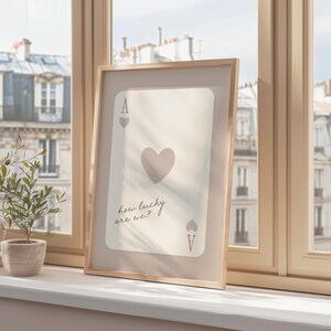 How Lucky Are We Playing Card Beige Heart Print, Trendy Beige Aesthetic Wall Art Decor, Retro Minimalist Print, Lucky Heart Poster bild 7