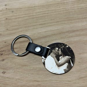 Keychain personalized with photo / pictures gifts for the family