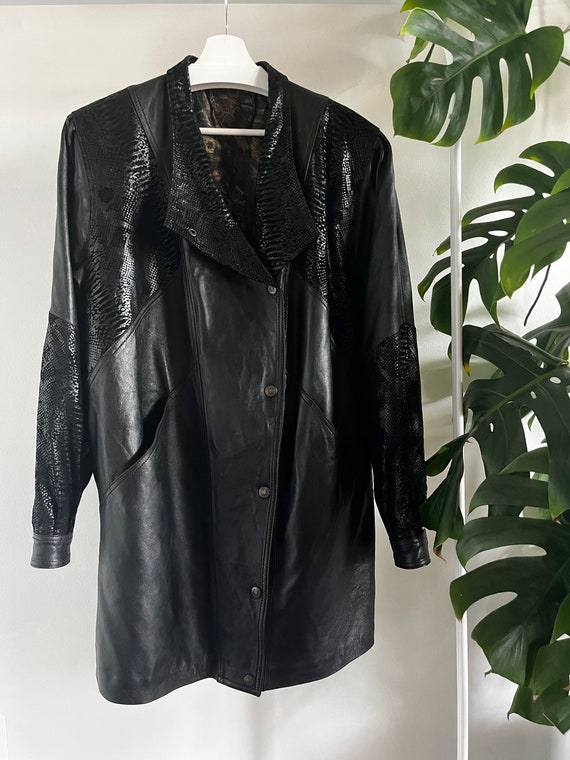 Vintage 80s 90s Black Leather Jacket / Oversized … - image 1