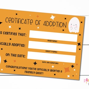 Könnte beinhalten: Orangene Urkunde mit dem Text „ADOPTIONSURKUNDE“ und einer niedlichen Geisterillustration. Die Urkunde enthält Ausfüllfelder für einen Namen, den Namen des Geistes und ein Datum. Dekorative Sterne und der Text „HERZLICHEN GLÜCKWUNSCH! Sie haben offiziell einen FREUNDLICHEN GEIST adoptiert!"
