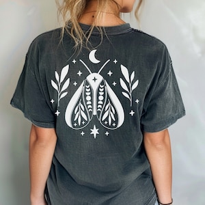Unisex Schmetterling Shirt Himmlisches Schmetterling Shirt Boho Sweatshirt Back Print Shirt Motte Mond Hoodie Goth T-Shirt Boho Kleidung Vintage Tee