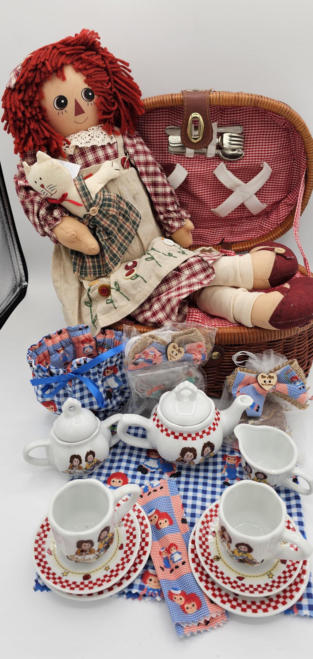 [値下げ]  Raggedy Ann & Andy アンティーク皿 Raggedy Ann and Andy Delton Vintage Tea Party Set - Etsy