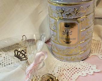 Nina's Paris Tisane De La Princesse Tea Herbal Flavored Tea in Grey Embossed Tin 3.5 oz