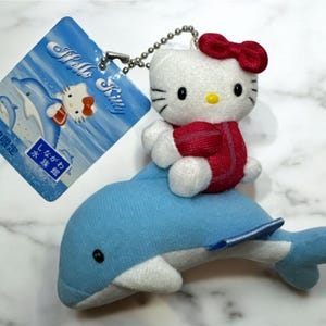 Kitty x Dolphin Plush Keychain - Japanese Aquarium Exclusive - Sanrio Collector Item,Cartoons Kitty Cat , Keyring  , Keychain , Collec