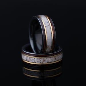 Bague en bois de tonneau de bois de cerf et de whisky : Bague en carbure de tungstène noir (8 mm)