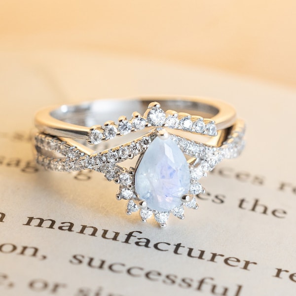 Natural Moonstone Ring, Pear Cut Ring, Moonstone Ring Set, Ring for Her, Vintage Sterling Silver Engagement Ring, Dainty Promise Ring