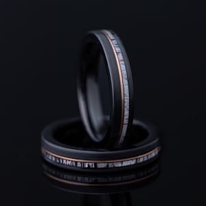 Bague en tungstène avec bois de cerf : alliance rustique, 4 mm