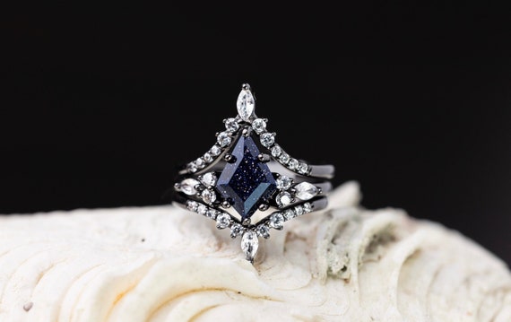 Kite Blue Sandstone Ring: Galaxy Sterling Silver Wedding Set