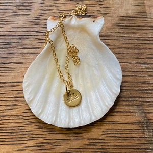 gold sun necklace | sun pendant necklace