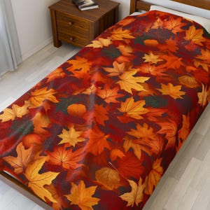 Fall Leaves Velveteen Blanket: Soft Autumn Cabin Throw