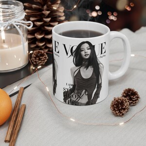 Model mok tijdschriftomslag Vogue | Keramische koffiekop afbeelding 3