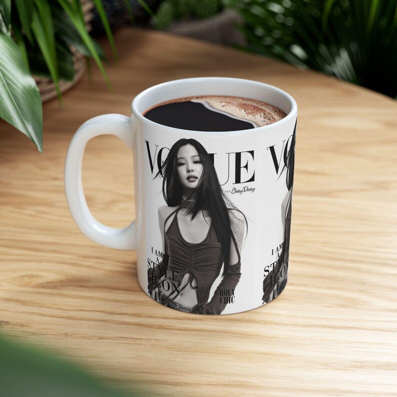 Model mok tijdschriftomslag Vogue | Keramische koffiekop afbeelding 5