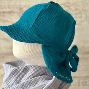 Sombrero de sol para bebés y niños con protección para el cuello, de muselina que proporciona sombra. Heartfelt by Sebastian. Petrol