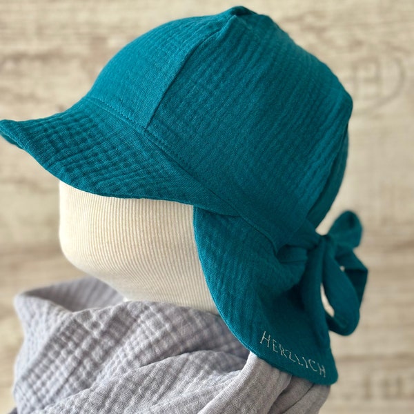 Children's muslin sun hat/peak cap "Shadow Provider" HerzlichbySebastian