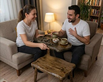 Bandeja de madera tallada con diseño de dragón, para hombre, regalo de madera para el 5.º aniversario, decoración gótica para el hogar, bandeja de servir artesanal, arte en madera CNC.