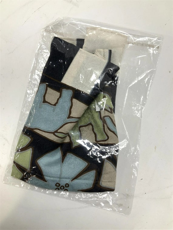 Silk Elephant Scarf, Hand Rolled Edges, NIP - image 3