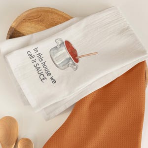 Pano de prato italiano | Design de panela de molho e almôndegas pintado à mão | Decoração de cozinha ítalo-americana