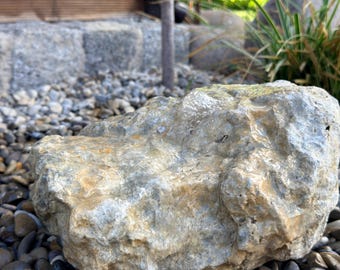 Fountain stone made of Jurassic limestone – naturally shaped spring stone - K3