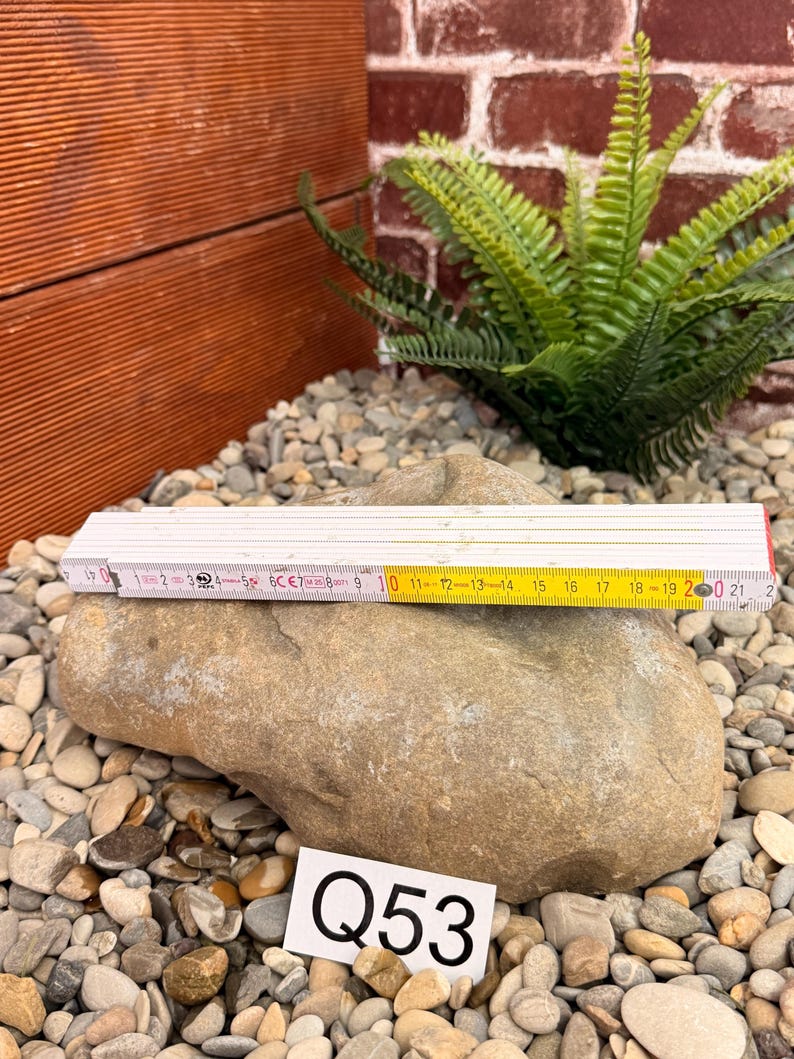Modern garden fountain made of Allgäu gravel, spring stone for outdoor use, 24 cm, single piece image 6