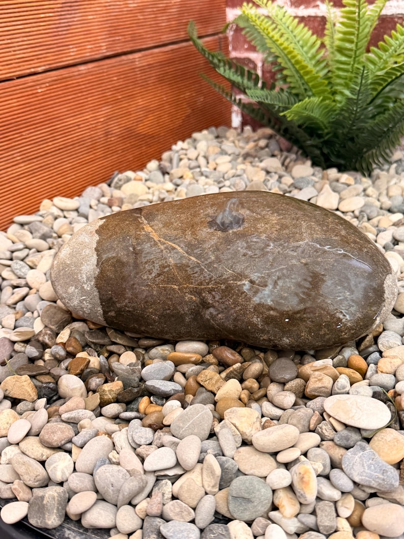 Natural spring stone - individual garden fountain made of Allgäu gravel - size 22 cm - handmade - unique piece - bird bath image 2