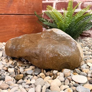 Modern garden fountain made of Allgäu gravel, spring stone for outdoor use, 24 cm, single piece image 2