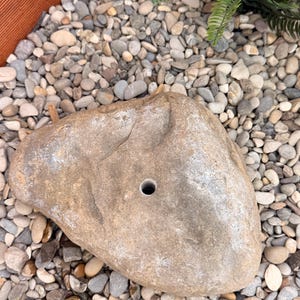Modern garden fountain made of Allgäu gravel, spring stone for outdoor use, 24 cm, single piece image 5