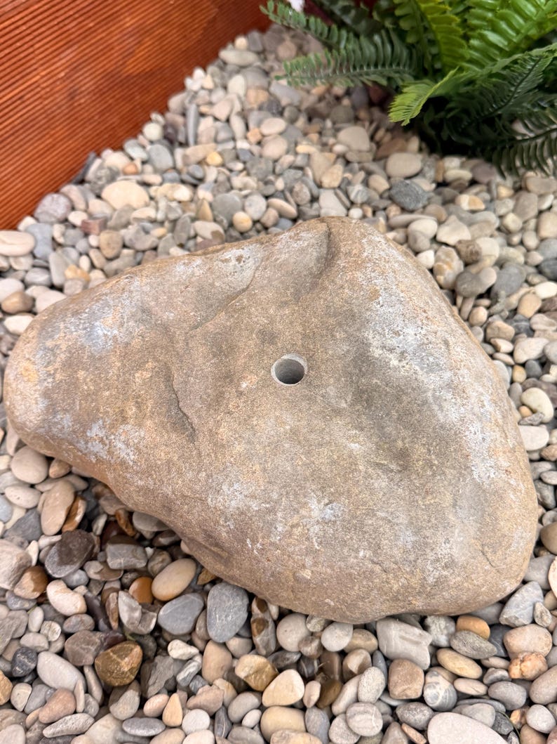 Modern garden fountain made of Allgäu gravel, spring stone for outdoor use, 24 cm, single piece image 4