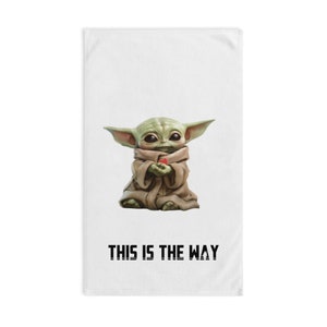 Toalla premium para bebé Grogu, "This is the Way", 40 x 71 cm, reverso de poliéster y algodón, estampado vibrante, suave y absorbente, el mejor regalo. imagen 2