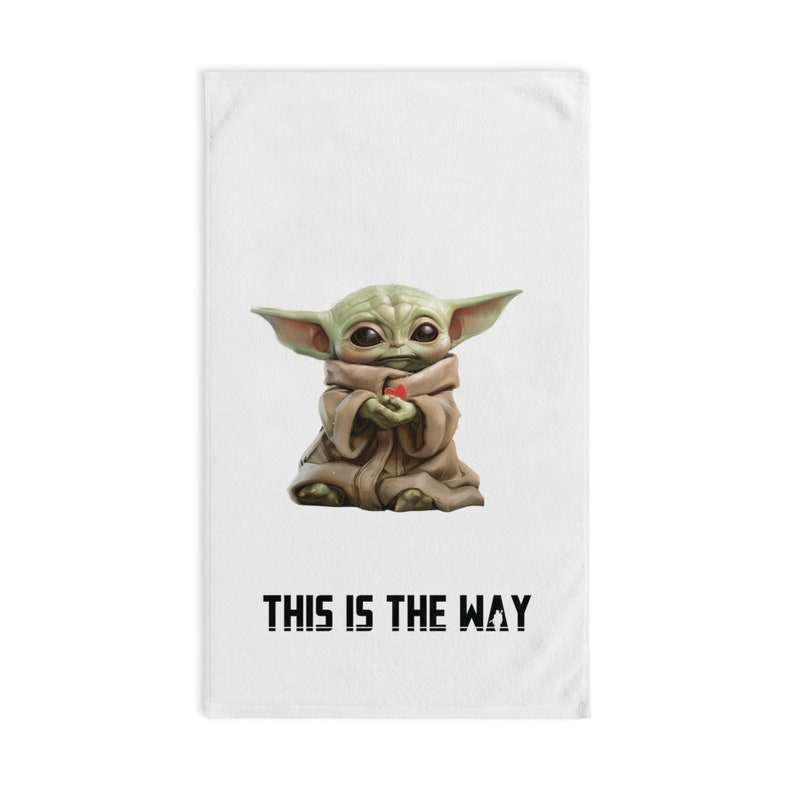 Toalla premium para bebé Grogu, "This is the Way", 40 x 71 cm, reverso de poliéster y algodón, estampado vibrante, suave y absorbente, el mejor regalo. imagen 2