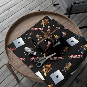 Roblox Gift Wrap Roll – Single-Sided Print, Matte or Glossy, 3 Lengths, Supplied Rolled, for Children's Birthdays, Christmas, Fans image 3