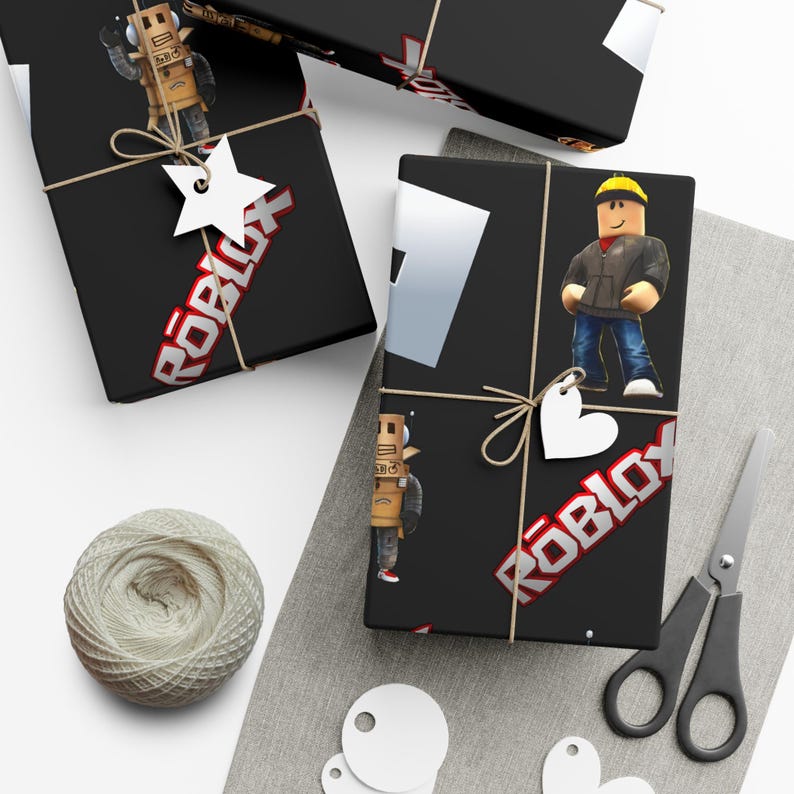 Roblox Gift Wrap Roll – Single-Sided Print, Matte or Glossy, 3 Lengths, Supplied Rolled, for Children's Birthdays, Christmas, Fans image 1