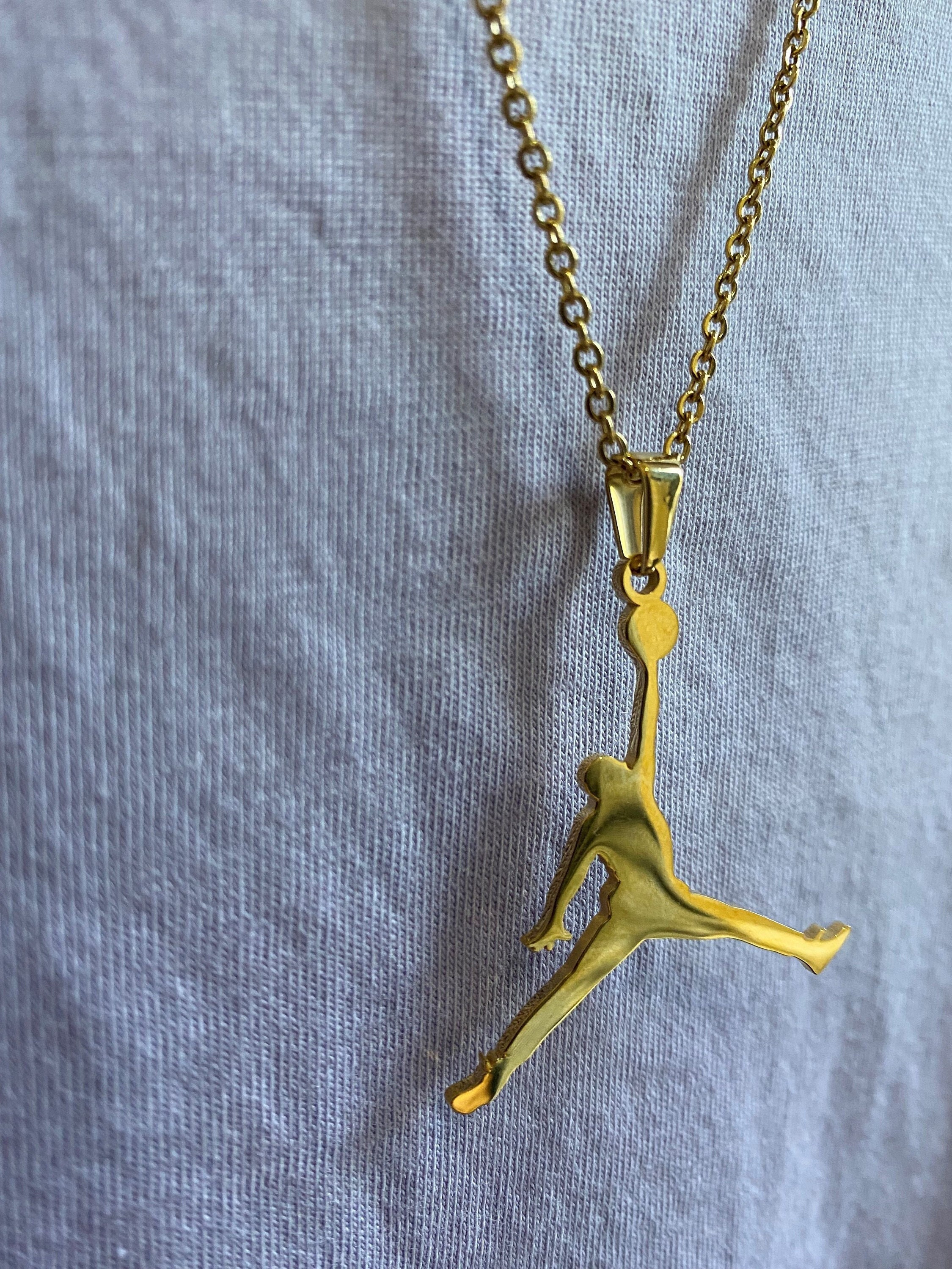 Nike Swoosh Pendant/Chain/Necklace (18k Gold Plated) - Stainless Steel