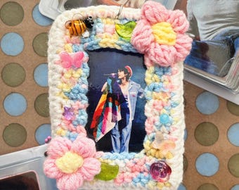 handmade crochet photocard keychain