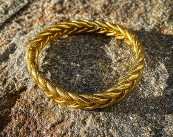 BRAIDED BUDDHIST BANGLE - Gold