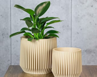 Moderne plantenpot met drainage | Geribbelde binnenplantenpot met verborgen lekbak | Minimalistische beige bloempot | Decoratieve plantenpot