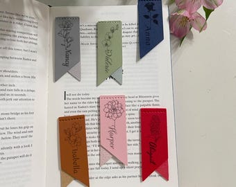 Personalized Leather Bookmark women, Custom Name with Flowers Engraved Book mark, Perfect for Home, School, Office, Best Mother's Day gift