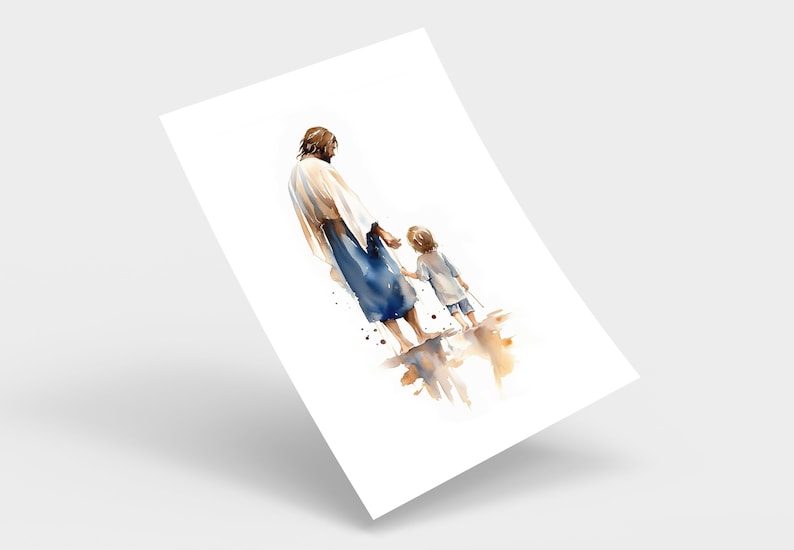 K&ouml;nnte beinhalten: Ein Aquarellbild von einem Mann und einem Kind, die Hand in Hand gehen. Der Mann tr&auml;gt eine lange Robe und das Kind tr&auml;gt ein kurz&auml;rmeliges Hemd und Shorts. Das Bild ist in Blaut&ouml;nen, Braun- und Wei&szlig;t&ouml;nen gehalten.