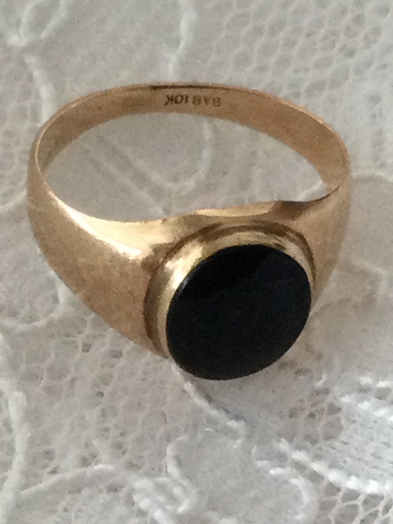 Antique Black Onyx Gold Ring