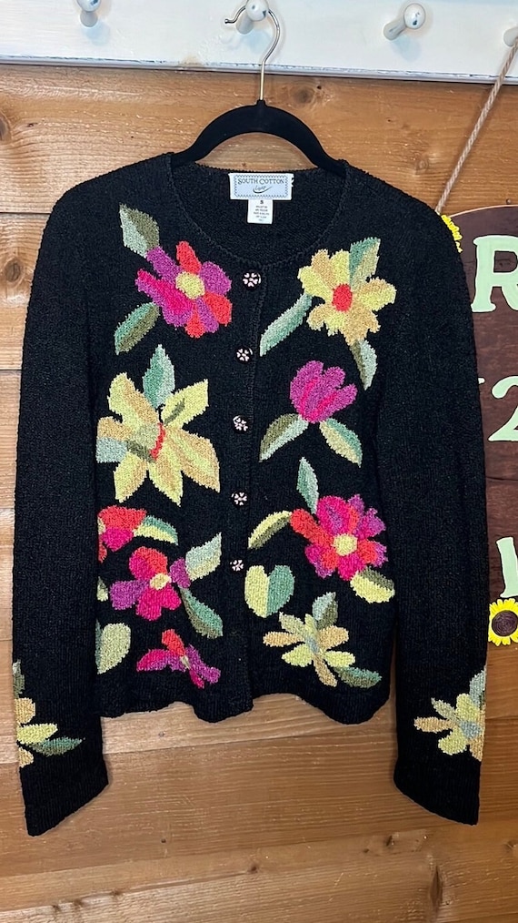 South Cotton Vintage 70s Floral Knit Cotton Button