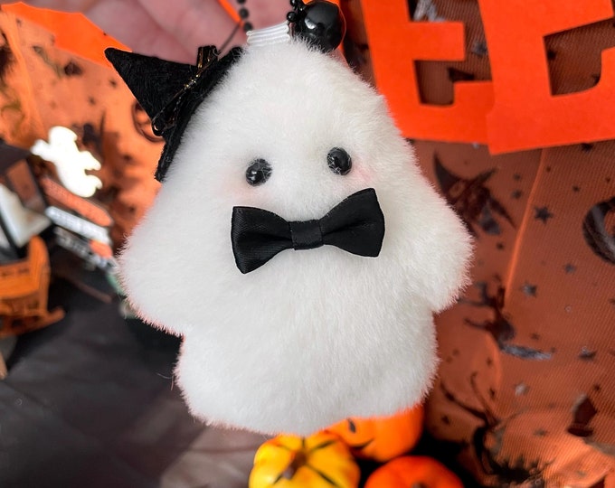 Handmade Cute Plush Ghost, Adorable Ghost Plushie, Soft Plush Toy, Plush Ghost Keychain, Halloween Gift, Kawaii Ghost Plushie with Hat