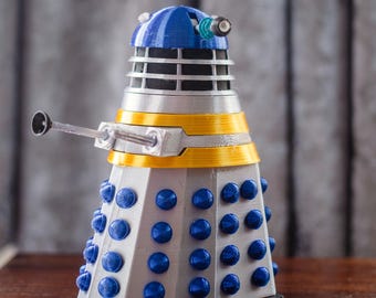 Dalek de la serie de televisión Doctor Who 'La persecución' (1965). Arte de fan impreso en 3D.