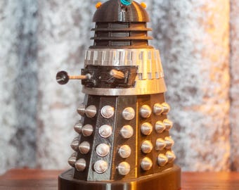 Dalek Renegado Supremo de la serie de televisión 'Remembrance of the Daleks' de 1988, arte de fan impreso en 3D.