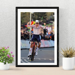 CARTEL DE MATHIEU Van der POEL, Cartel de llegada en bicicleta, Papel pintado Mathieu Van der Poel, Arte de caminar en bicicleta, Ciclismo imprimible, ¡Por tiempo limitado!