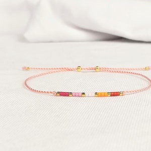 Subtle Lesbian bracelet with gold beads, Lesbian flag jewelry minimalist, Lesbian friend gift idea, Dainty LGBT gift / BLA1