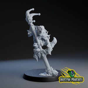 Wichtel auf Pogo Stick Blut Fantasy Fussballball Starspieler Brutefun Miniatures