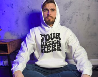 Gildan 18500 Mockup, Gildan 18500 Männliches Model Mockup, Kreatives Stil Mockup, Ästhetisches Bearbeiten Mockups, Weißes Gildan Lifestyle Hoodie Mockup