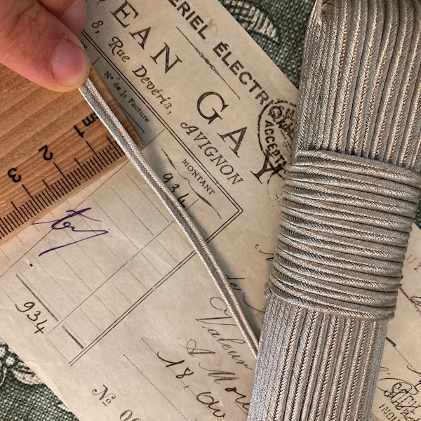 1m of Antique real metal french Russia Braid. 3mm